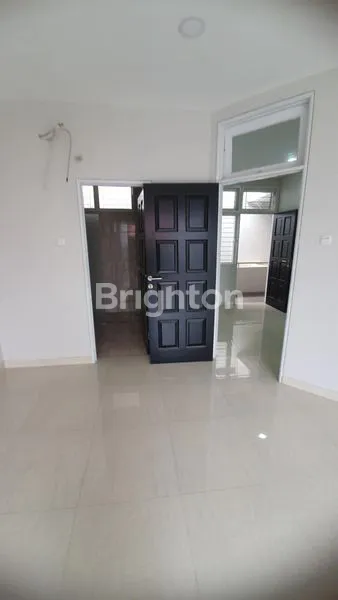 image RUMAH JL. KENCANA MOLEK, PURI KENCANA, JAKARTA BARAT (7)