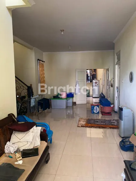 image KEBONSARI REGENCY, RUMAH 2 LANTAI, SIAP HUNI, TERAWAT, ONE GATE (3)