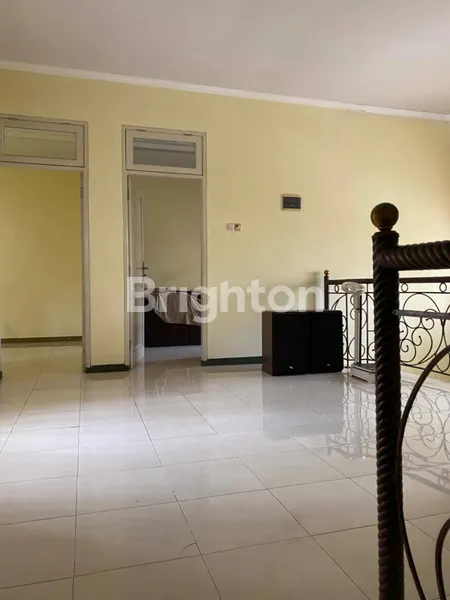 image KEBONSARI REGENCY, RUMAH 2 LANTAI, SIAP HUNI, TERAWAT, ONE GATE (6)