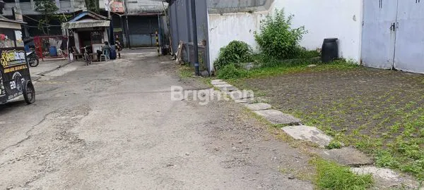 image RUMAH LUAS TENGAH KOTA HITUNG TANAH SAYAP SUDIRMAN DEKAT POM BENSIN SUDIRMAN  (3)