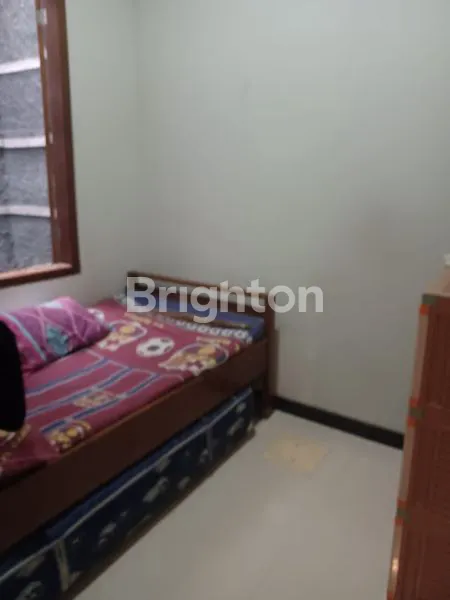 image RUMAH 2 LANTAI TENGAH KOTA LOKASI PADAT PENGHUNI (7)