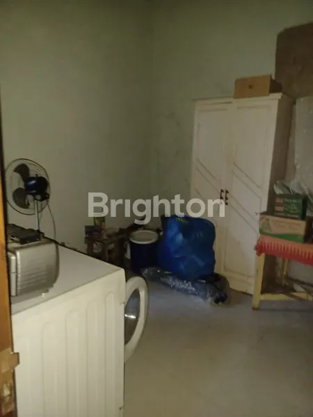 image RUMAH 2 LANTAI TENGAH KOTA LOKASI PADAT PENGHUNI (6)