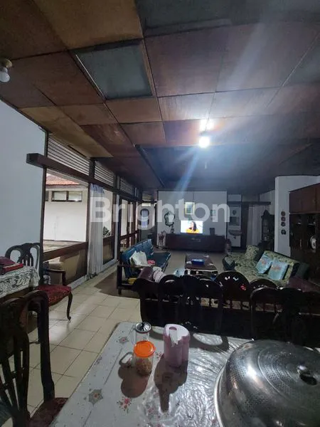 image RUMAH DUA LANTAI JALAN SABANG (2)