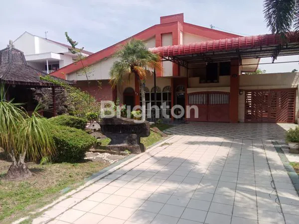 image HUNIAN ASRI LUAS DENGAN TAMAN YANG INDAH PEMUKIMAN PREMIUM PONTIANAK KOTA (2)