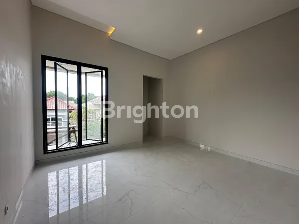 image RUMAH BARU SPLIT LEVEL DI CITRALAND DEKAT GWALK, PAKUWON INDAH DAN GRAHA FAMILY (4)