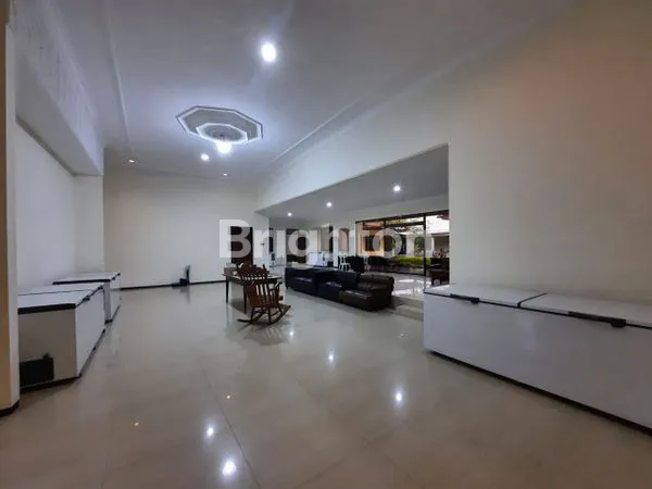 image DIJUAL RUMAH MEWAH SEMI FURNISH (6)