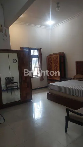 image RUMAH MEWAH DI JL. SULAWESI, YOGYAKARTA – LUAS, STRATEGIS, & NYAMAN! (4)