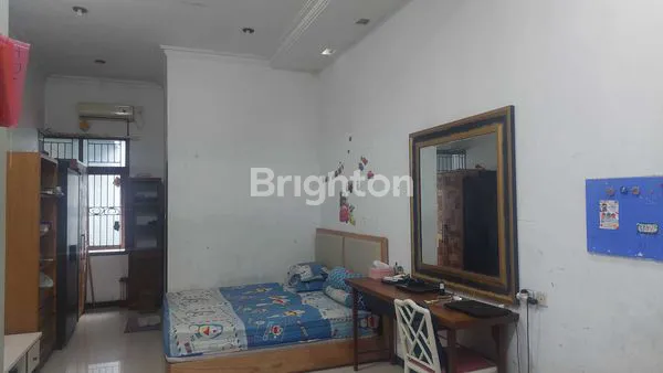 image RUMAH MEWAH DI JL. SULAWESI, YOGYAKARTA – LUAS, STRATEGIS, & NYAMAN! (5)