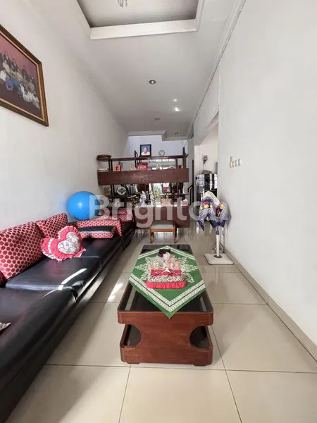 image RUMAH MEWAH 2 LANTAI STRATEGIS DEKAT BINUS DAN SILOAM KEBON JERUK (2)