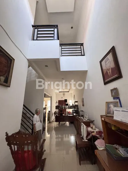 image RUMAH MEWAH 2 LANTAI STRATEGIS DEKAT BINUS DAN SILOAM KEBON JERUK (7)