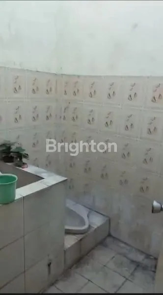 image RUMAH 2 LANTAI LETAK STRATEGIS DEKAT FASUM (3)