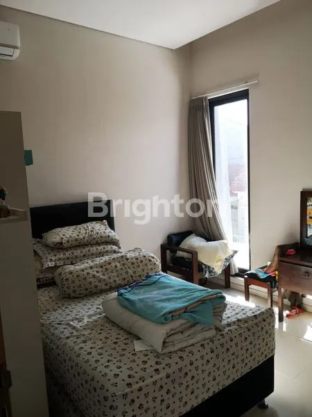 image PAKUWON CITY MINIMALIS 2LT SIAP HUNI TERAWAT MURAH BISA NEGO (4)