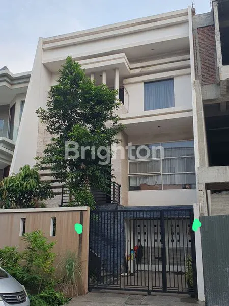 image RUMAH SIAP HUNI DI CLUSTER MANYAR PERMAI PIK 1 JAKARTA UTARA (1)