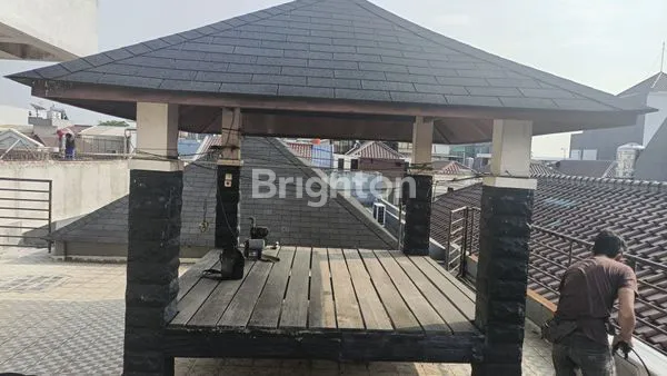 image RUMAH SIAP HUNI DI CLUSTER MANYAR PERMAI PIK 1 JAKARTA UTARA (5)