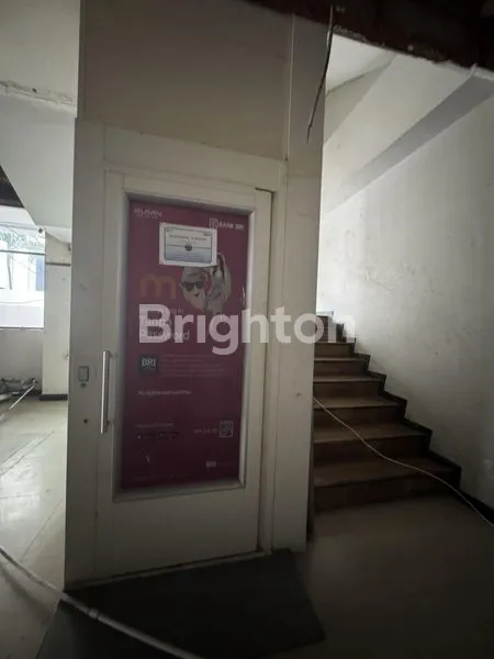 image GEDUNG 5 LT MURAH FREE 1 TAHUN SEWA DI MAMPANG PRAPATAN JAKARTA SELATAN (2)