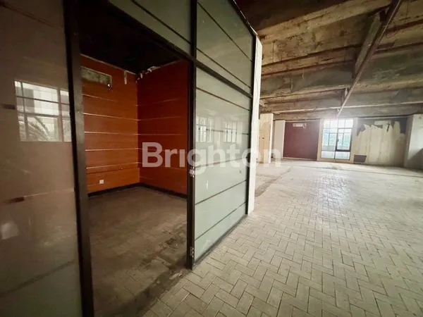 image GEDUNG 5 LT MURAH FREE 1 TAHUN SEWA DI MAMPANG PRAPATAN JAKARTA SELATAN (4)