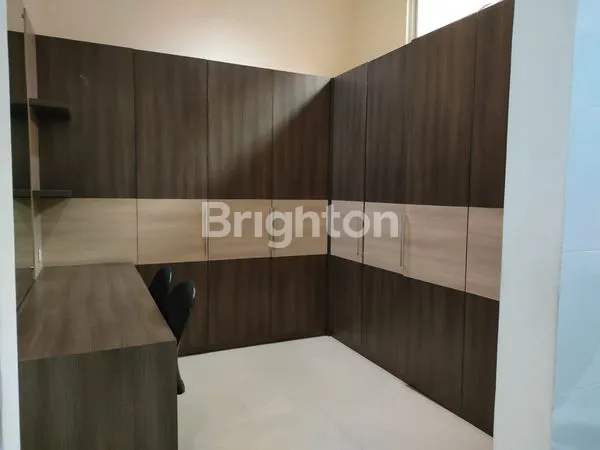 image RUMAH MEWAH SIAP HUNI SUTERA INTAN ALAM SUTERA  (6)