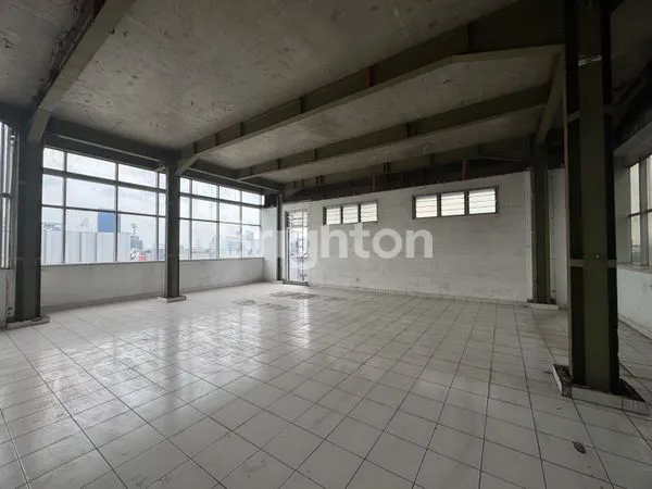 image GEDUNG 5 LT MURAH FREE 1 TAHUN SEWA DI MAMPANG PRAPATAN JAKARTA SELATAN (7)