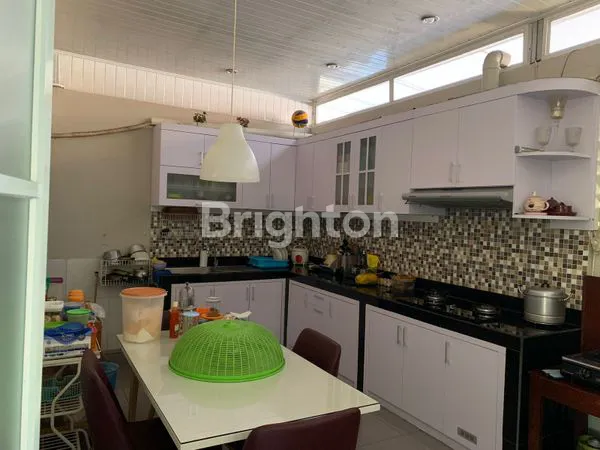 image DIJUAL RUMAH TINGGAL RUMAH KOS DAN RUANG UASAHA STRATEGIS DI JL. GODEAN, SLEMAN (3)