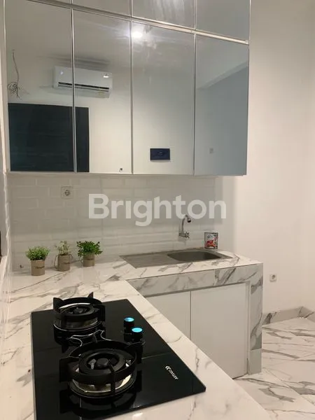 image RUMAH BARU 3,5 LANTAI KEDOYA FULL FURNISHED (2)