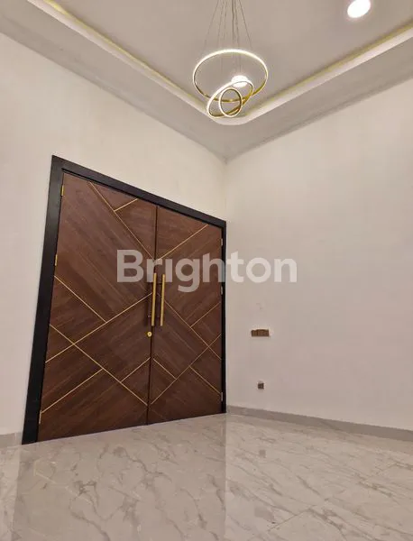 image RUMAH MEWAH SIAP HUNI TOMANG (2)