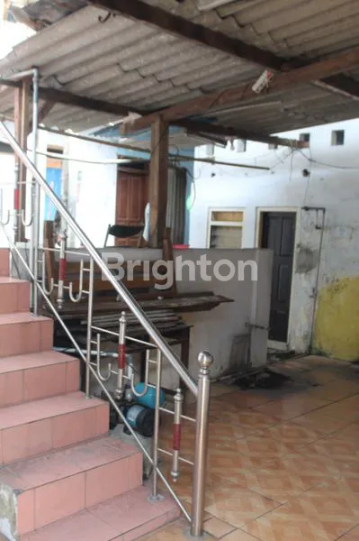 image RUMAH USAHA DI AREA KOMERSIAL WIYUNG (5)