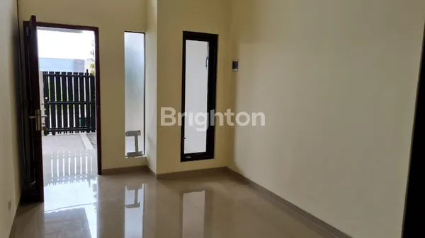 image RUMAH DE SAPPHIRE LOWOKWARU MALANG (4)