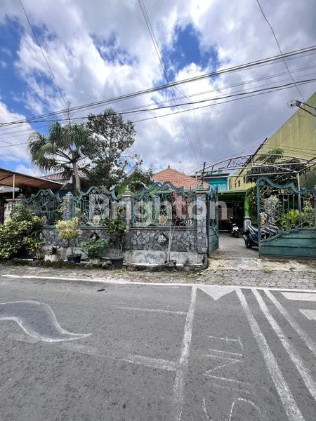 image RUMAH ASRI 2 LANTAI JALAN SAREH KOTA BATU (7)