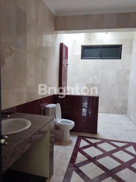 image HUNIAN MEWAH DI JALAN MOH. YAMIN RENON (5)