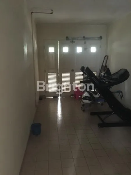 image RUMAH CANTIK DI BULEVARD MALL LIVING WORLD KOTA WISATA (4)