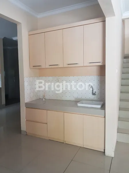 image RUMAH MODERN 2 LANTAI STRATEGIS DALAM CLUSTER DI TIMUR JAKARTA (6)