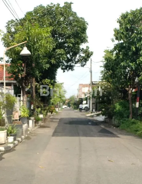 image RUMAH TERAWAT & NYAMAN, LEBAR 12. LOKASI AMAN, TENANG & STRATEGIS (1)