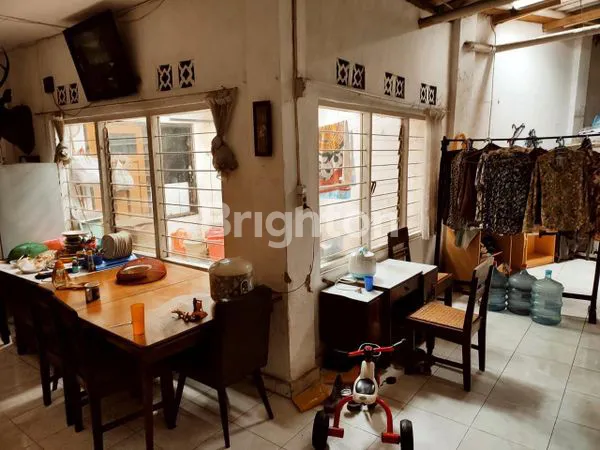 image RUMAH TUA TERAWAT PAJAJARAN MAINROAD (7)