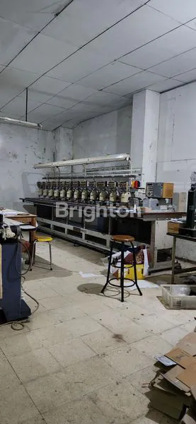 RUMAH TANAH PABRIK SAYAP SUDIRMAN.