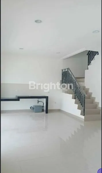 image RUMAH CANTIK DI CLUSTER CLEVELAND PIK II (4)