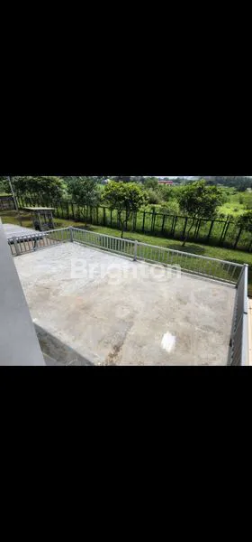 image RUMAH CLUSTER 2 LANTAI DI PERUMAHAN VIDA CLUSTER BOTANICA PEDURENAN - MUSTIKA JAYA KOTA BEKASI (8)