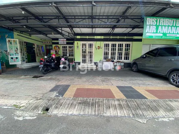 image DIJUAL RUMAH BONUS TOKO SIAP HUNI KOTA MADIUN (1)