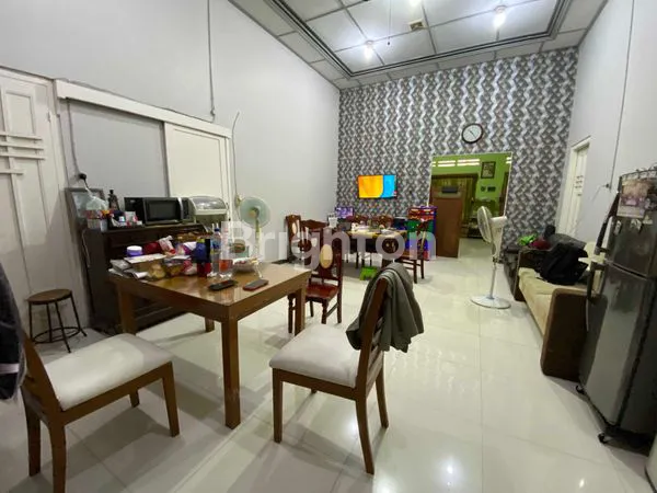 image DIJUAL RUMAH BONUS TOKO SIAP HUNI KOTA MADIUN (4)