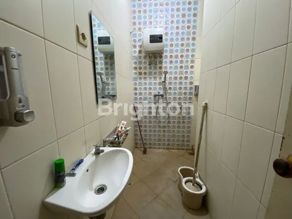 image DIJUAL RUMAH BONUS TOKO SIAP HUNI KOTA MADIUN (6)