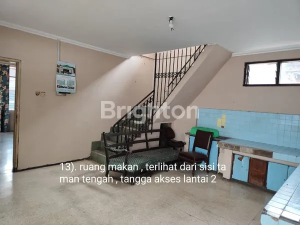 image DIJUAL RUMAH 2,5 LANTAI KRAMAT SENTIONG JAKARTA PUSAT (5)