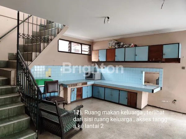 image DIJUAL RUMAH 2,5 LANTAI KRAMAT SENTIONG JAKARTA PUSAT (8)