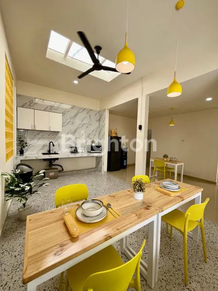 DIJUAL CEPAT! KOST DEKAT KIIC KARAWANG