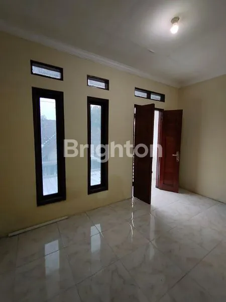 image DIJUAL RUMAH NYAMAN, MODERN DAN STRATEGIS DI SLEMAN, YOGYAKARTA (2)