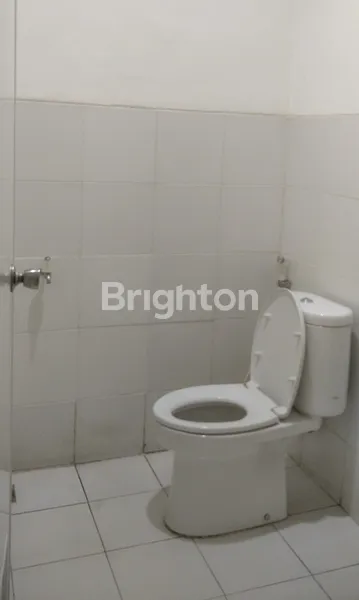 image GUDANG KOMERSIAL STRATEGIS DI BIZPARK COMMERCIAL ESTATE, KOPO (8)