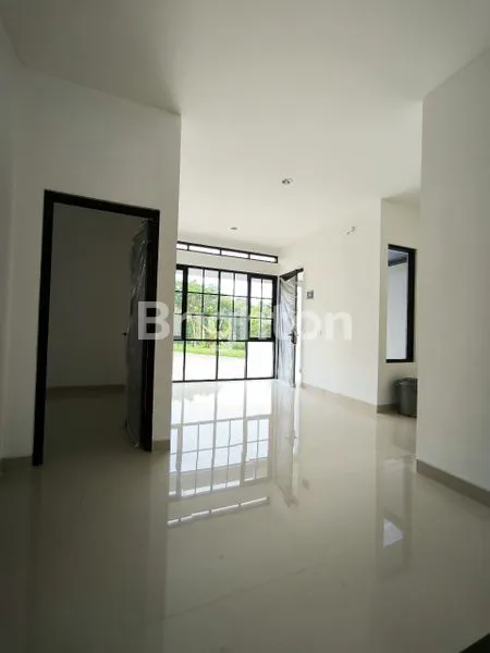 image RUMAH DI KOTA SEMARANG VIEW SAWAH MILES BSB CITY MIJEN NGALIYAN (4)