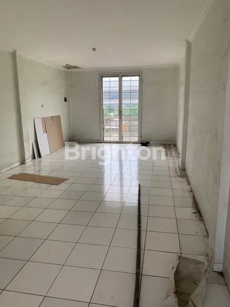 image RUKO STRATEGIS 3 LT DIJALAN RAYA KALIMALANG BEKASI (2)