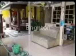 image SUDAH TURUN HARGA 300JUTA JUAL CEPAT MURAH CUMA 7,8 JUTA PER METER RUMAH HITUNG TANAH RUMAH LAMA DAERAH RUNGKUT SANGAT STRATEGIS COCOK UNTUK INVESTASI (3)
