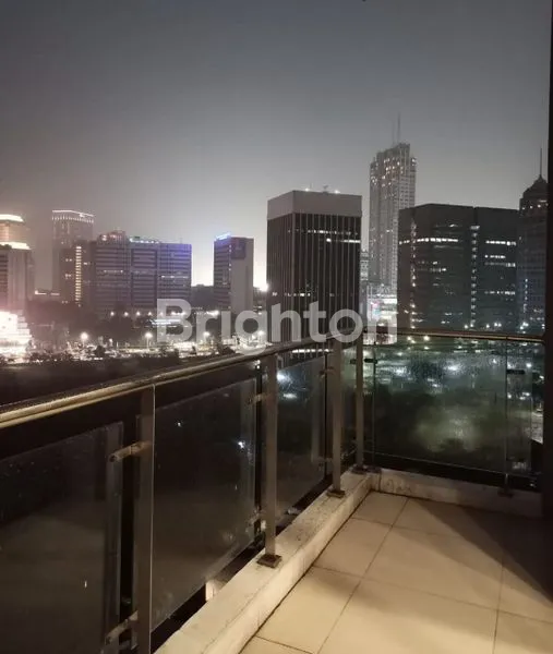 DI SEWAKAN CEPAT APARTEMEN SENOPATI PENTHOUSE JAKARTA SELATAN