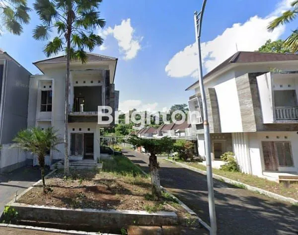 image RUMAH 2 BR ONE GATE SISTEM ROYAL GRIYA LOKA TABANAN (2)