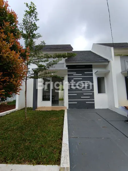 image RUMAH READY SIAP HUNI GREEN TAHA  5 MENIT KE STASIUN (2)